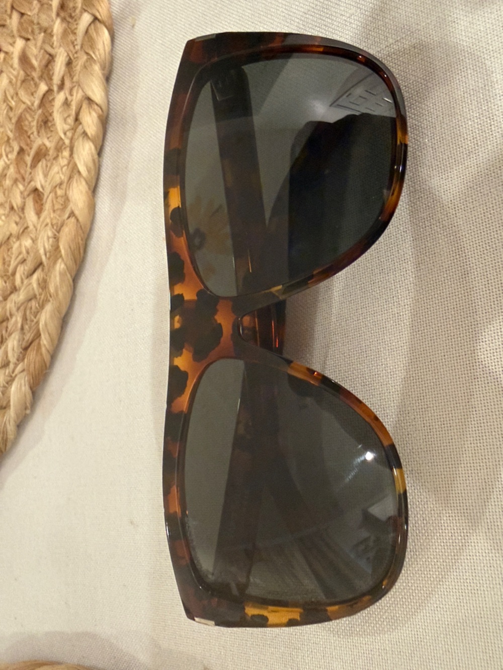 Saint Laurent Tortoiseshell Oversized Sunglasses - Brown/Black Unisex